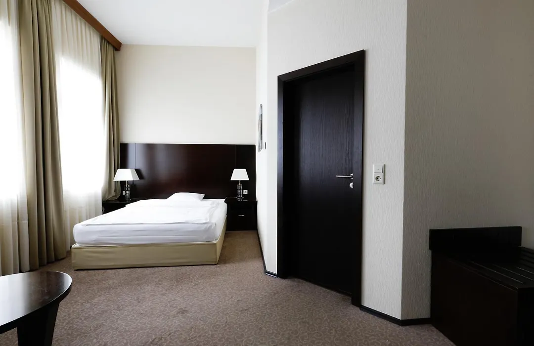 Grand Palace Hotel Hannover-1
