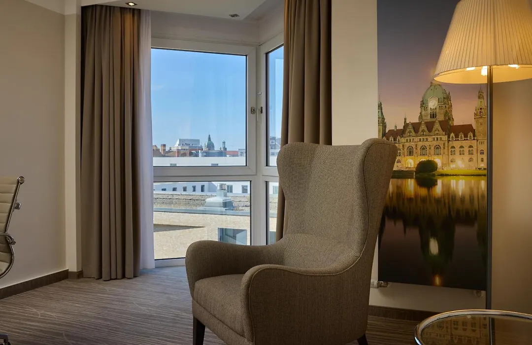 DoubleTree by Hilton Hannover Schweizerhof-1